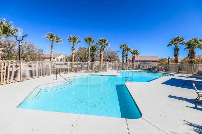 Building Photo - Modern Mountain’s Edge Townhouse with Community Amenities!