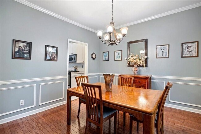 Building Photo - 69 New Brunswick Ct NE