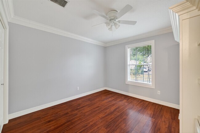 Building Photo - 14023 Bay Gardens Dr