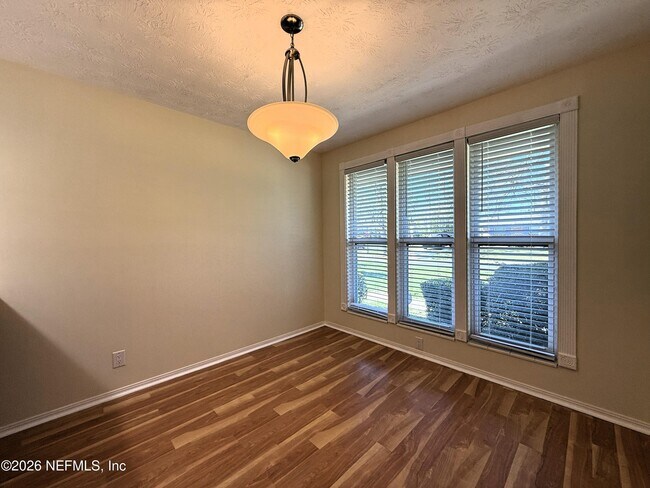 Building Photo - 2359 Sandy Ct