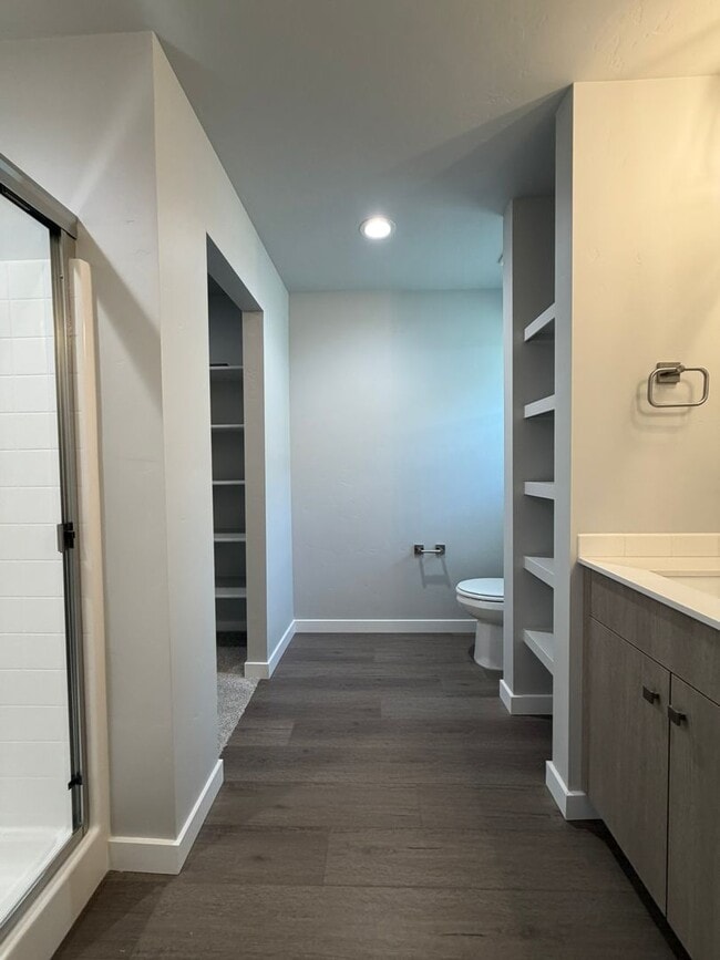 Building Photo - Move-In Special! Brand new 3 bed 2 bath home with bonus room, located in Meridian just off McMill...