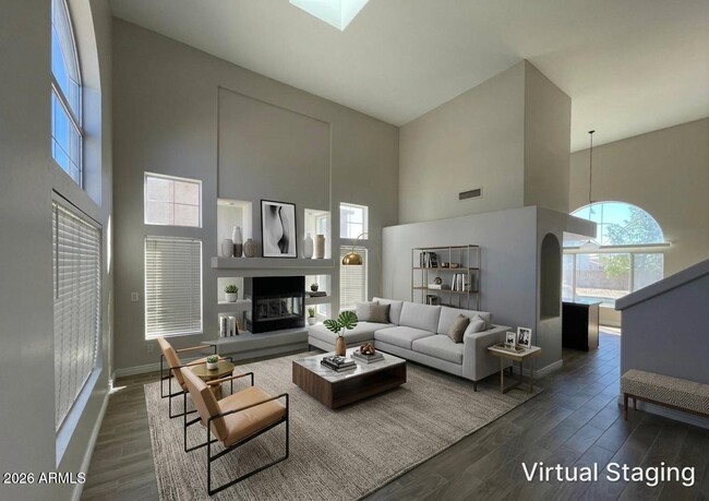 Building Photo - 10925 W Kaler Dr