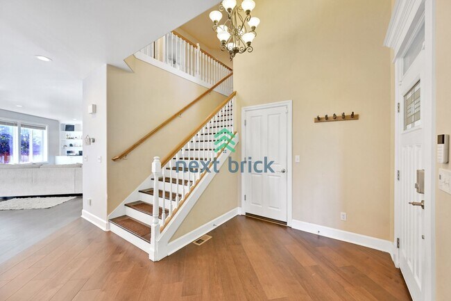 Building Photo - 4 BED & 3 BATH SINGLE FAMILY HOUSE FOR RENT