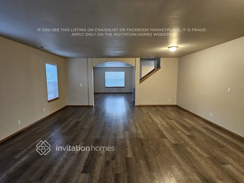 Building Photo - 114 Roberts St NE