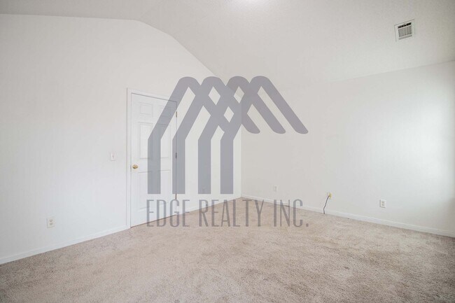 Building Photo - 6 Willow Lakes Dr