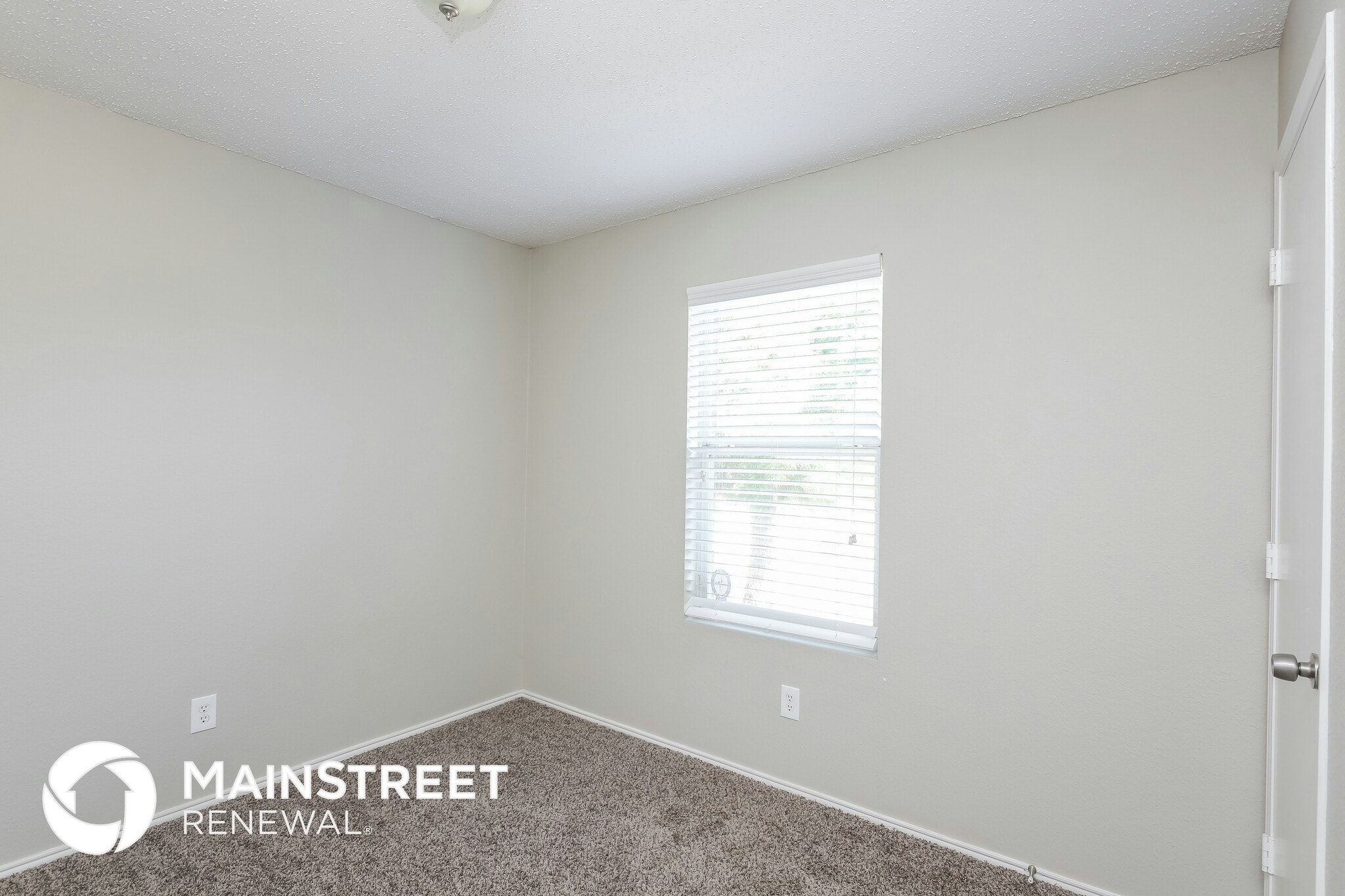 Building Photo - 2613 Mitchell Ln