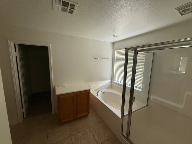 Building Photo - 1276 Bee Balm Rd