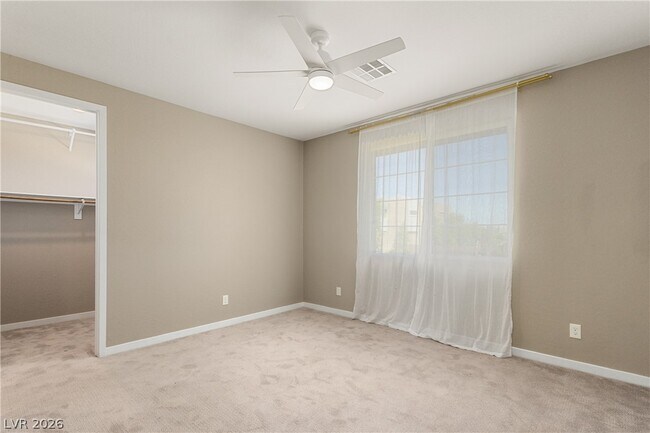 Building Photo - 10277 Green Ember Dr