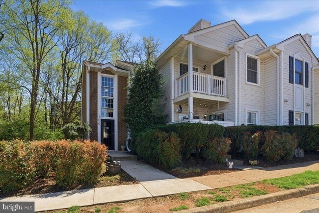 Building Photo - 100 Westwick Ct