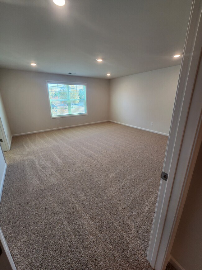 Building Photo - 4146 Steel Wy