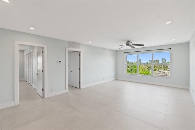 Building Photo - 1770 E Las Olas Blvd