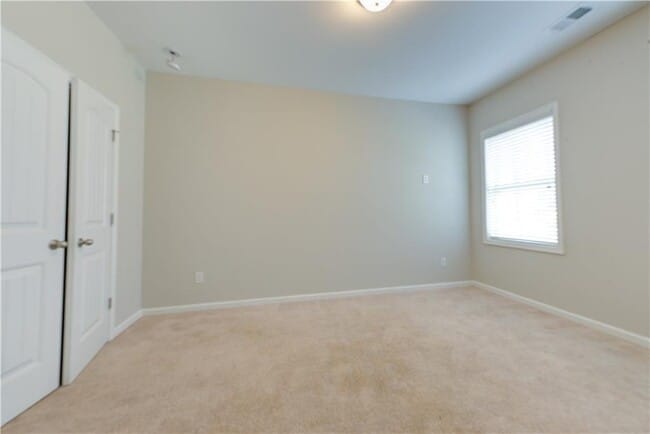 Building Photo - 496 Sunset Park Dr