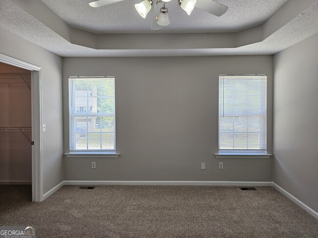 Building Photo - 502 Stonewood Pl