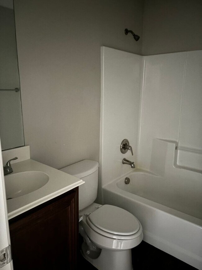 Building Photo - 1402 Park Pl