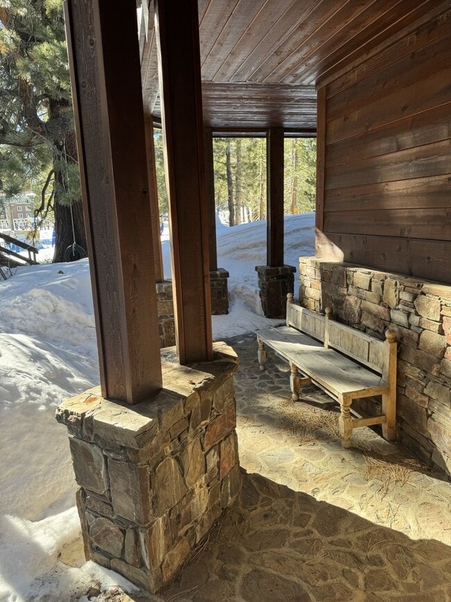 Building Photo - Luxury 5-Bedroom, 6-Bathroom Mountain Retreat – Hot Tub, Fireplaces, & More!