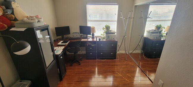 Building Photo - 6928 Oyster Shell Dr