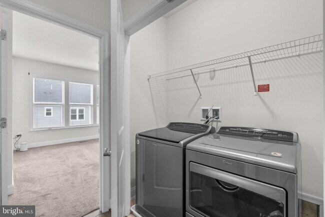 Building Photo - 17357 Redshank Rd