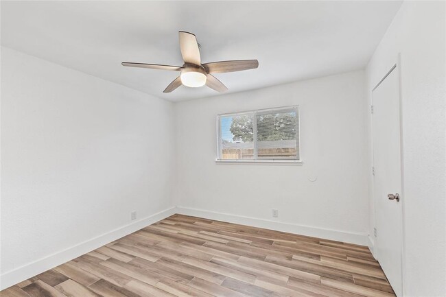 Building Photo - 2500 Audubon Pl
