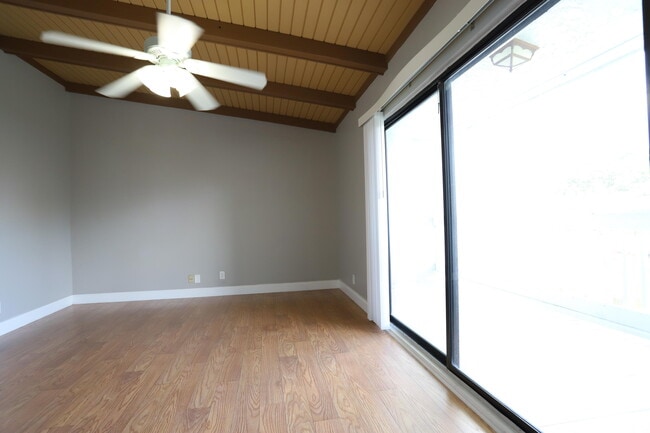 Building Photo - 1715 Woodbridge Lakes Cir