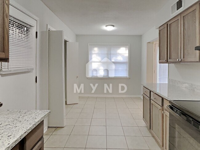 Building Photo - 3657 Prince Andrew Cv