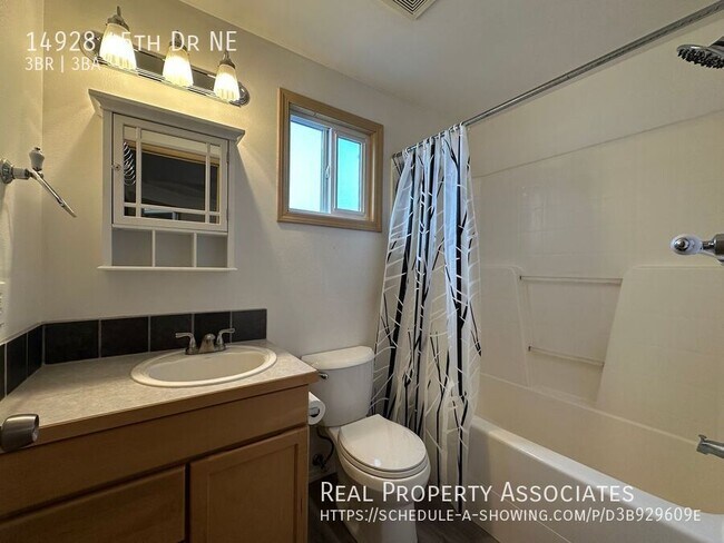 Building Photo - 14928 45th Dr NE