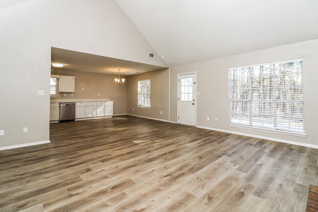 Building Photo - 4123 Chanticleer Dr NW