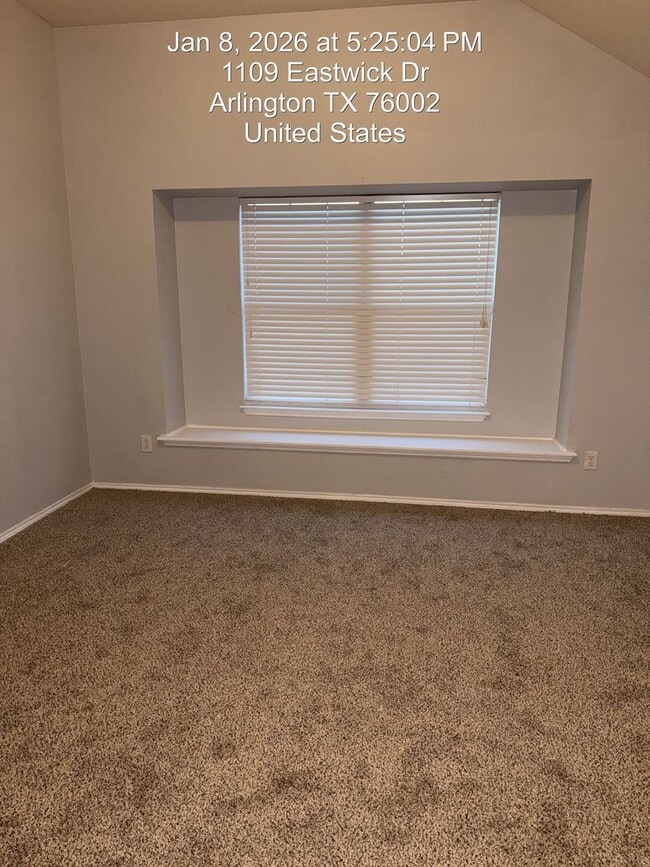 Building Photo - 1109 Eastwick Dr