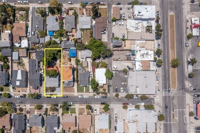 Building Photo - 5049 Mt Royal Dr