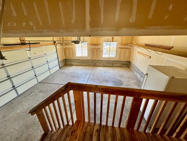 Building Photo - 873 E 2900 N