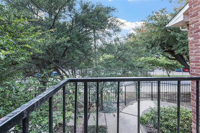 Building Photo - 7510 Holly Hill Dr
