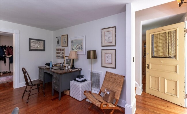 Building Photo - 15 Closter Rd