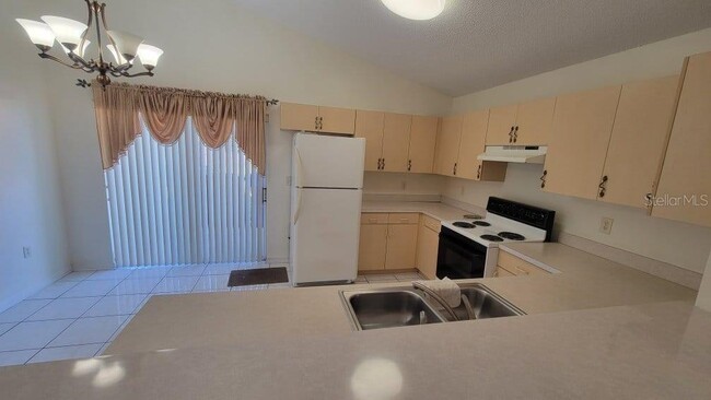 Building Photo - 2405 Condado Ct