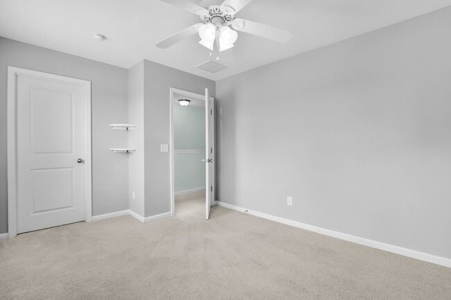 Building Photo - 5-Bedroom Buckhead East Home with Modern Kitchen & Large Fenced Yard