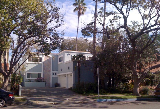 Building Photo - 1313 18th St