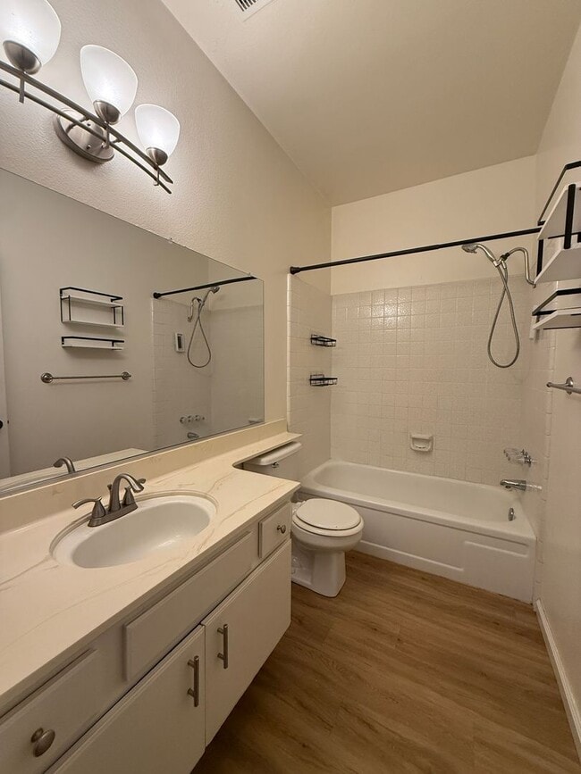 Building Photo - Located in Bauer Estates Near The Country ...