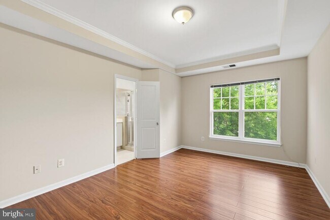 Building Photo - 8108 Dove Cottage Ct