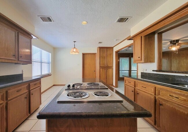 Building Photo - 2810 Thorne Creek Ln