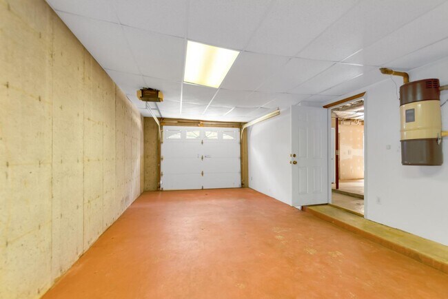 Building Photo - 1400 Slayden Wood Rd