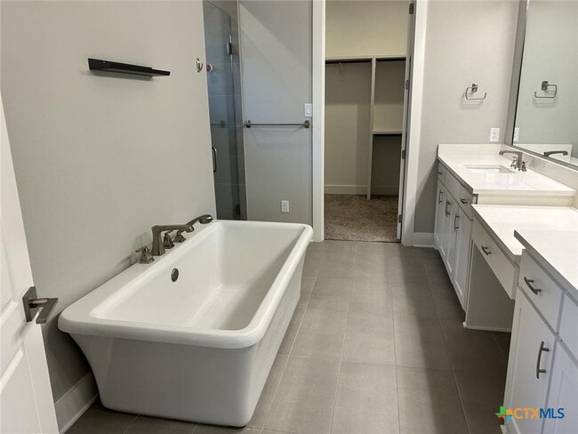 Building Photo - 6426 Clayton Ct