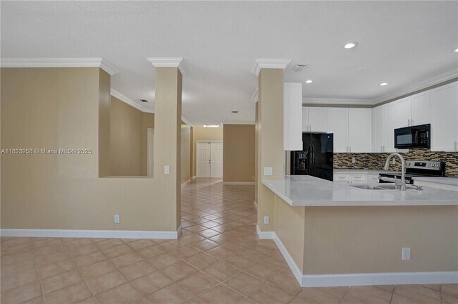 Building Photo - 797 Chimney Rock Rd
