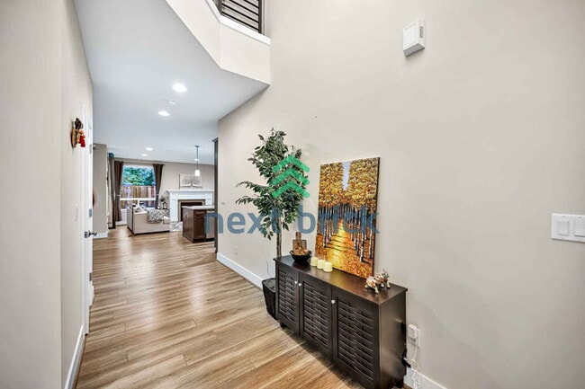 Building Photo - Stunning 4-Bedroom, 3-Bathroom East-Facing Cul-De-Sac Home in Laterra Estates