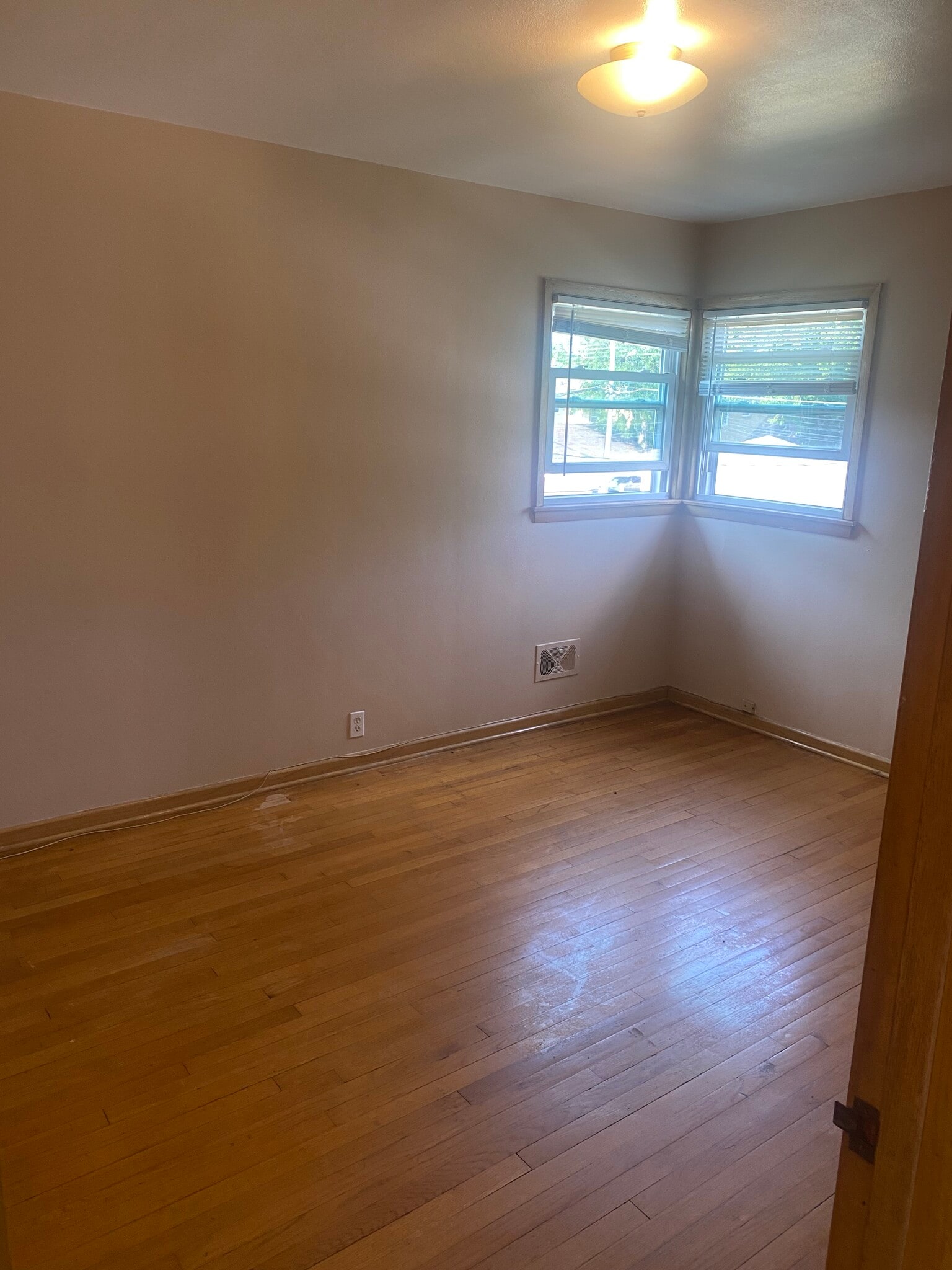 Building Photo - 3536 N 85th St