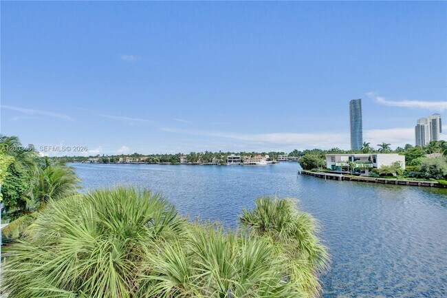 Building Photo - 19667 Turnberry Way