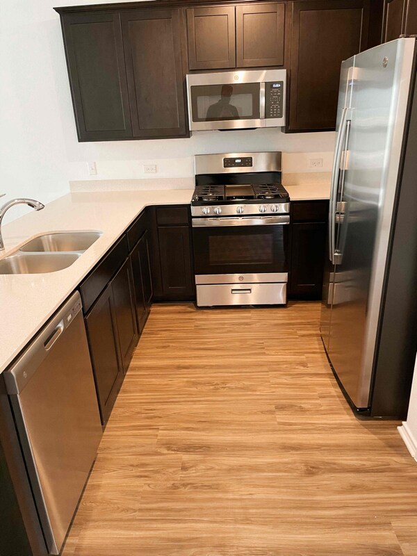 Building Photo - 335 Gabbro Gdns