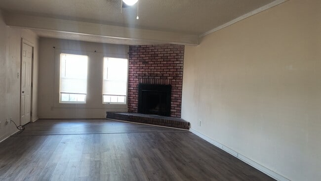 Building Photo - 2503 S Orlando St