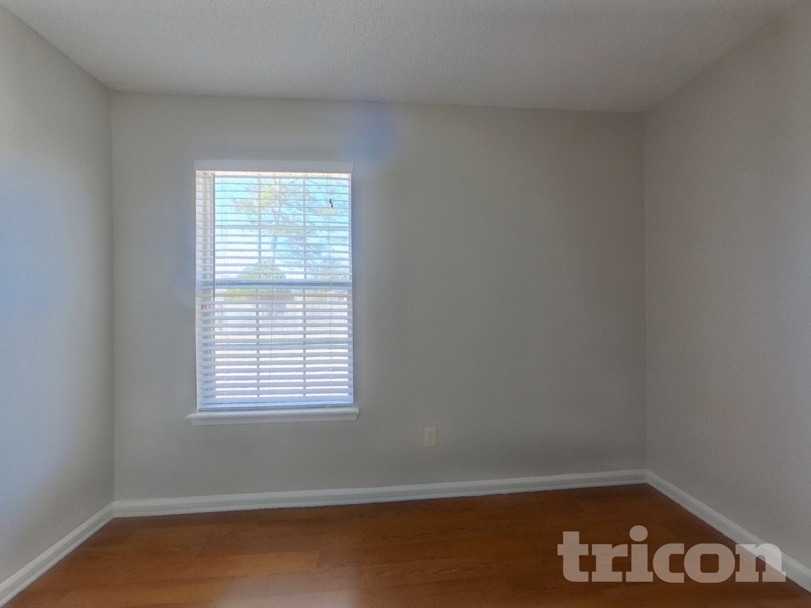 Building Photo - 522 Jimbay Dr