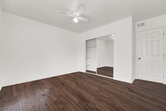 Building Photo - 5493 Indian River Dr