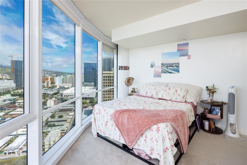 Building Photo - 1288 Kapiolani Blvd