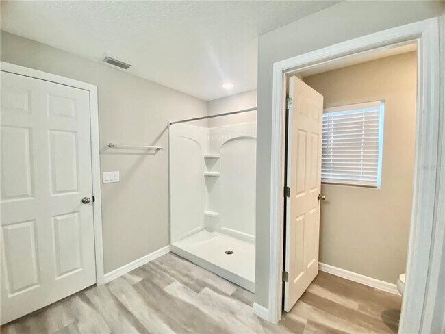 Building Photo - 1397 Axel Cir
