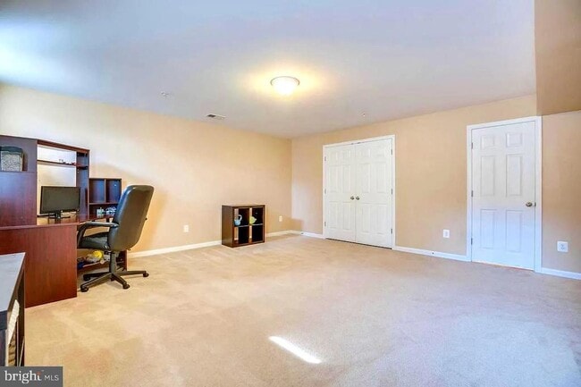 Building Photo - 3456 Eagle Ridge Dr